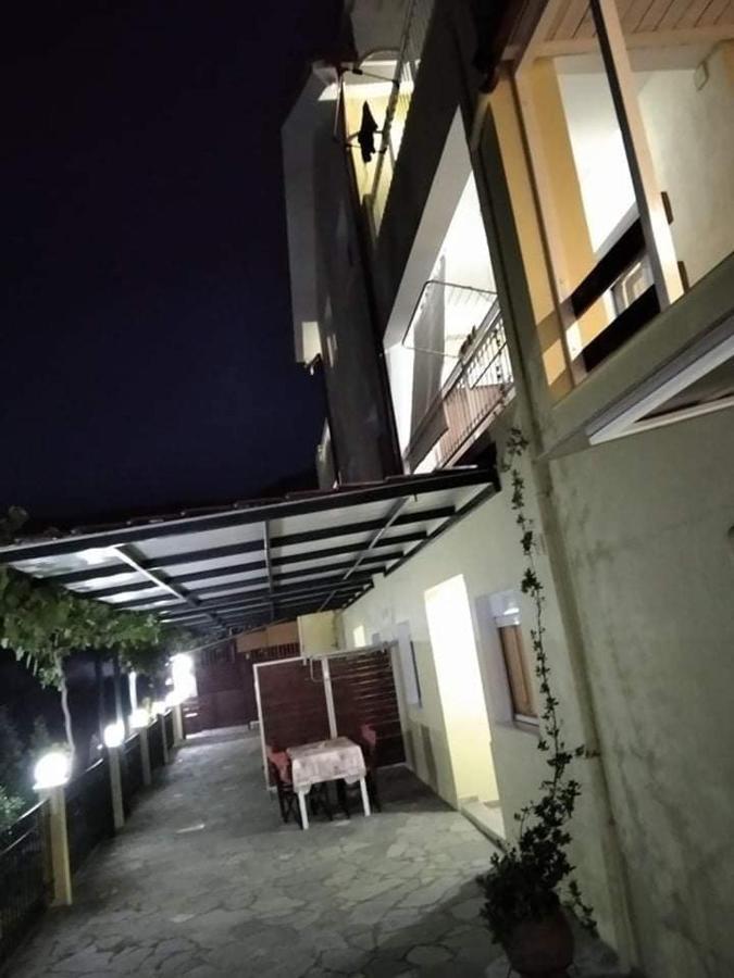 Nestor Apartments Chrysi Ammoudia Buitenkant foto